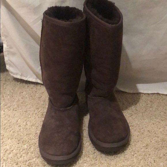 Ugh Boots - Picture 2 of 2